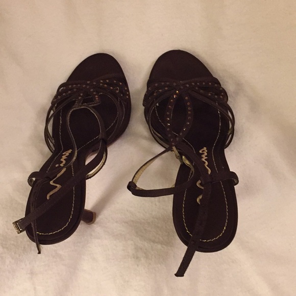 Nina Shoes - NINA brown strap heels.